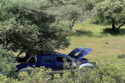 αγροτικό έπεσε σε γκρεμό στη Λάρδο Ρόδος
