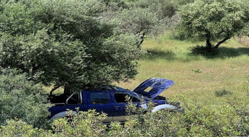 αγροτικό έπεσε σε γκρεμό στη Λάρδο Ρόδος