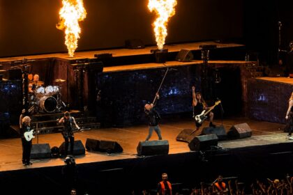 Iron Maiden στο ΟΑΚΑ με 50.000 θαυμαστές