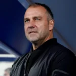 Χάνσι Φλικ υπογράφει στη Μπαρτσελόνα έως 2028