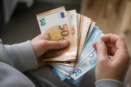 PosoKanei πλατφόρμα έλεγχος αγοράς με AI