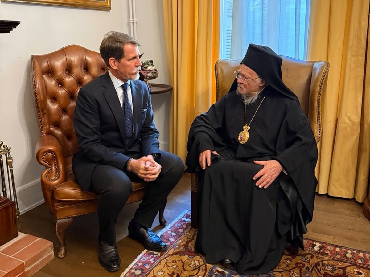 Ένταση Κωνσταντοπούλου Πολύζου στην Αθηναϊκή Λέσχη
