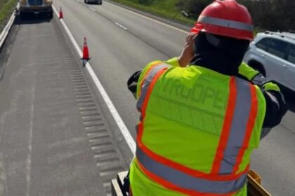 Τροχαία Νέα Υόρκης Operation Hard Hat με μεταμφιεσμένους εργάτες