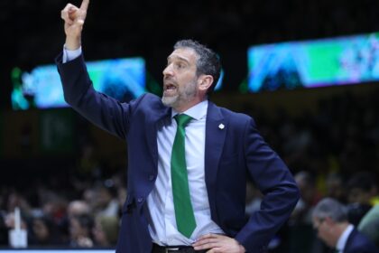 Ίμπον Ναβάρο Μπαρτσελόνα πιθανός αντικαταστάτης