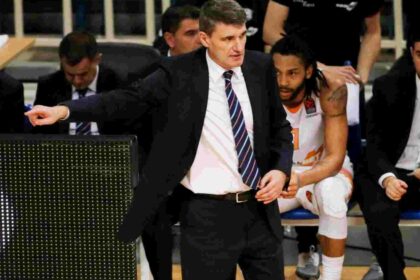 Μπασκόνια Περάσοβιτς πιθανός προπονητής